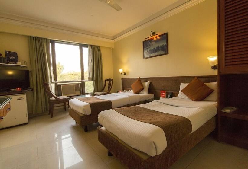 Hotel Srimaan By Oyo Rooms