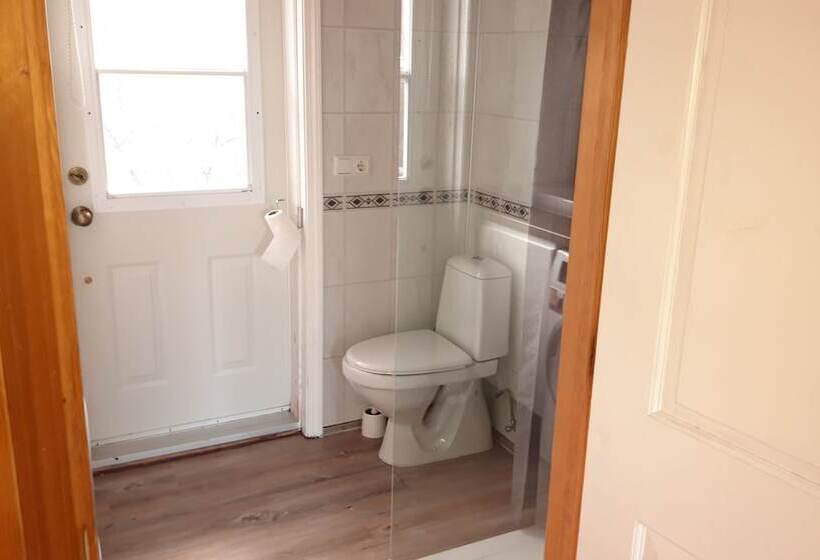 هتل Stundarfriður Cottages