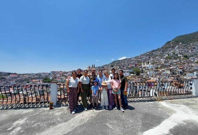 هتل Taxco De Mis Amores