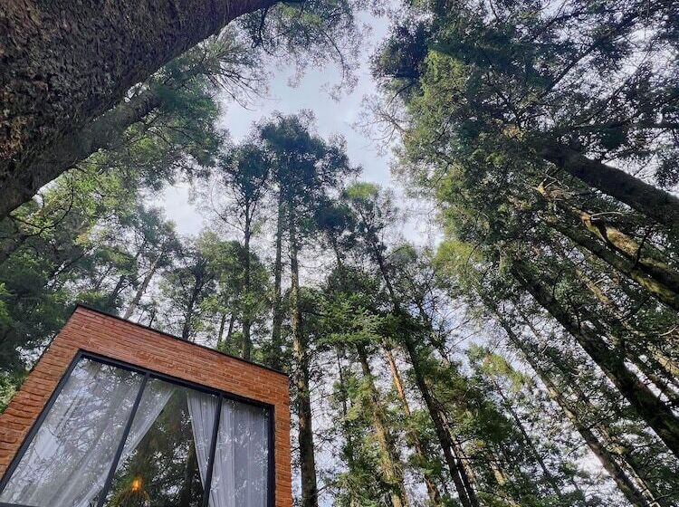 ホテル Tinychillhouse