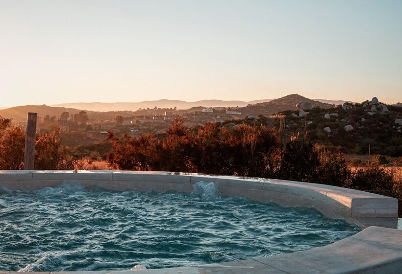 Отель Glamping Valle De Guadalupe With Private Bathrooms By Yuma Resort