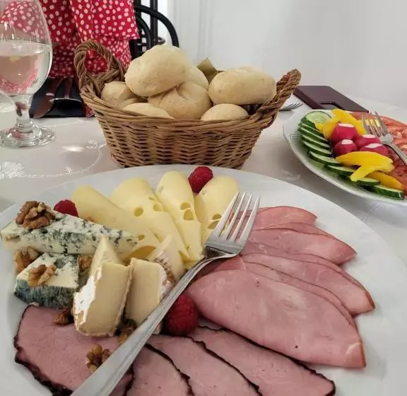 Mleczarnia Hotel Restauracja