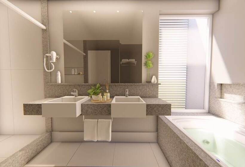 ホテル Monaro Guaporé