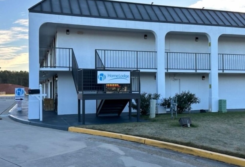 فندق على الطريق Home Lodge