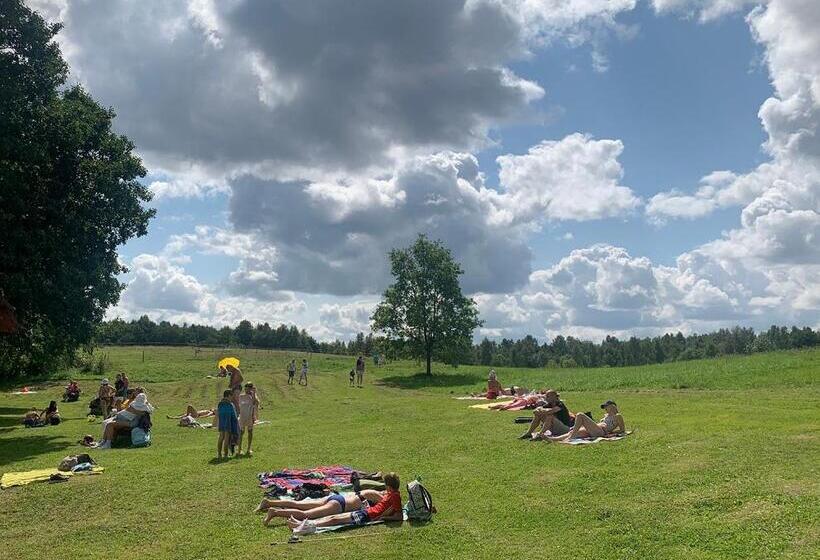 پانسیون Artless