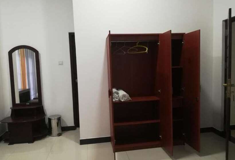 Pensió Capital Resort Inn