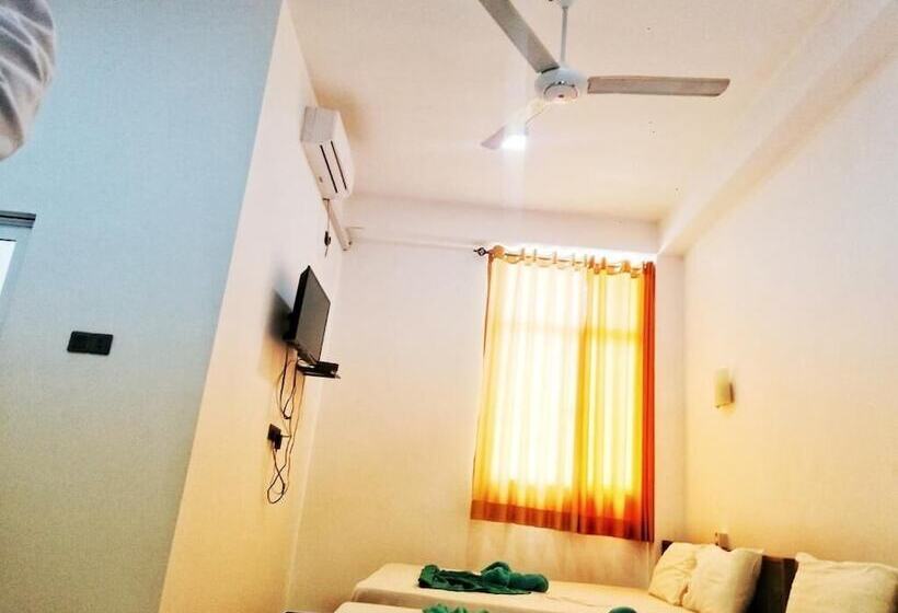 Pensió Capital Resort Inn