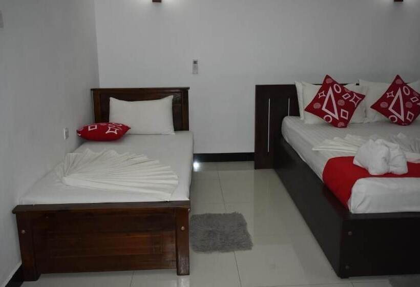 Pensió Capital Resort Inn