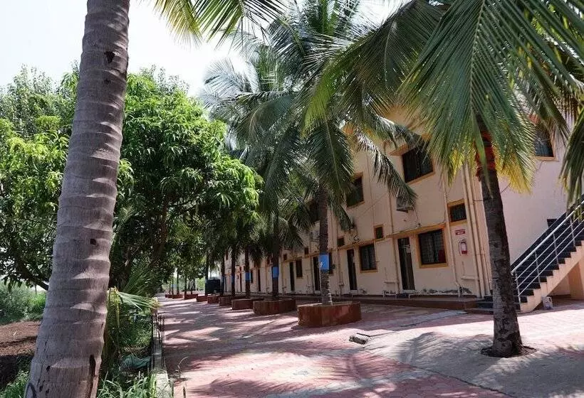 Majatalo Iskcon Chandrabhaga Guest House