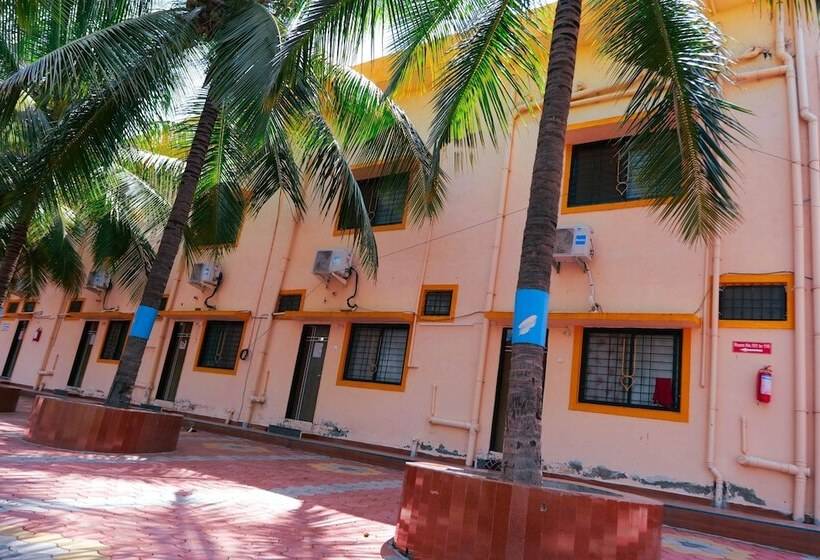 Pension Iskcon Chandrabhaga Guest House