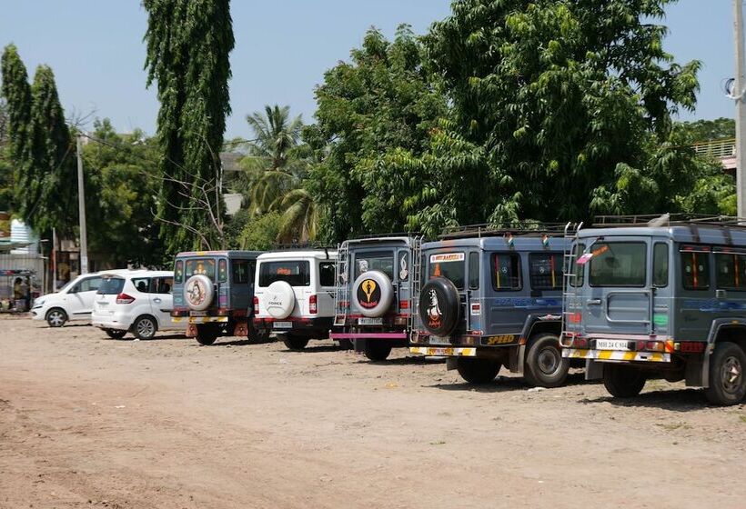 Pension Iskcon Chandrabhaga Guest House