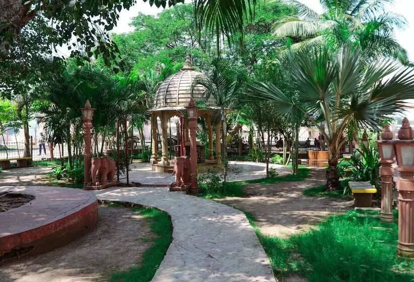 Majatalo Iskcon Chandrabhaga Guest House