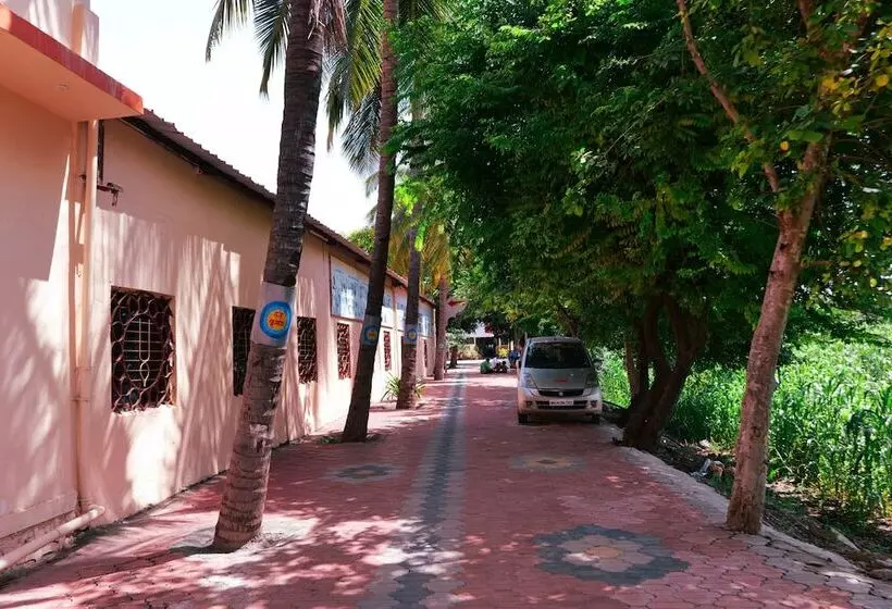 Majatalo Iskcon Chandrabhaga Guest House