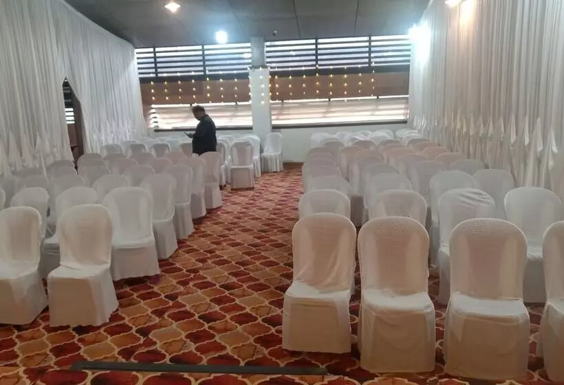 Lomakeskus Focuz Habitat