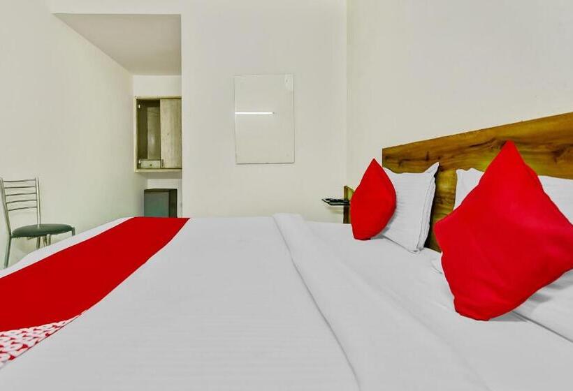 Hotel Crown Continental Near Sarai Rohilla Railway Station