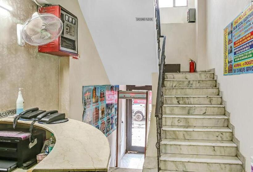 Hotel Crown Continental Near Sarai Rohilla Railway Station