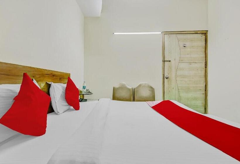 Hotel Crown Continental Near Sarai Rohilla Railway Station