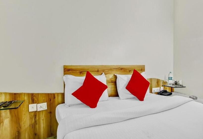 Hotel Crown Continental Near Sarai Rohilla Railway Station