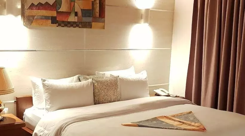 Adamaoua Grand Hotel Akwa