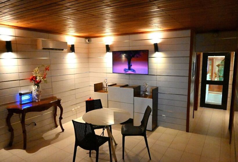 Adamaoua Grand Hotel Akwa