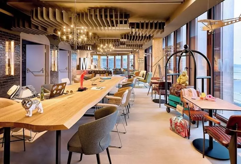 هتل Moxy Luxembourg Airport