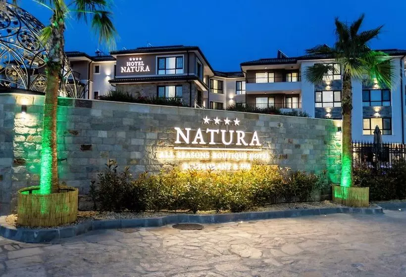 ホテル Natura All Seasons Boutique