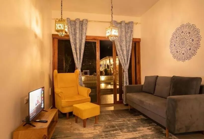 Hotelli Orient Beach