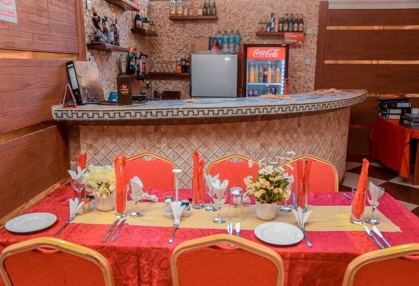 Alexander Hotel & Tours