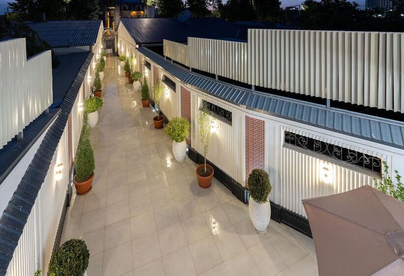 تختخواب و صبحانه Aqua