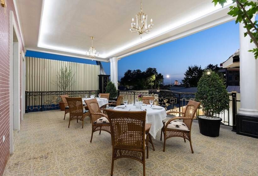 تختخواب و صبحانه Aqua