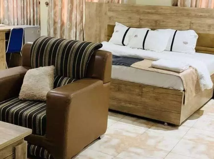 Damjay Hotel&suites