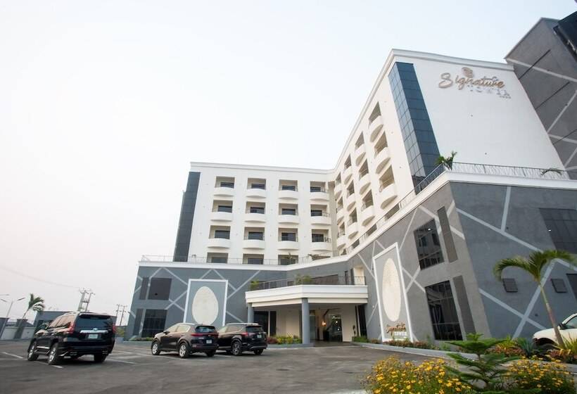 De Signature Tower Hotels & Suites