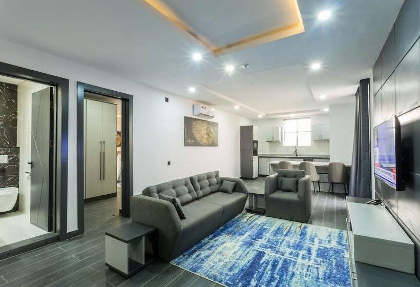 De Signature Tower Hotels & Suites