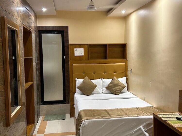 Hotel Bkc Mannat