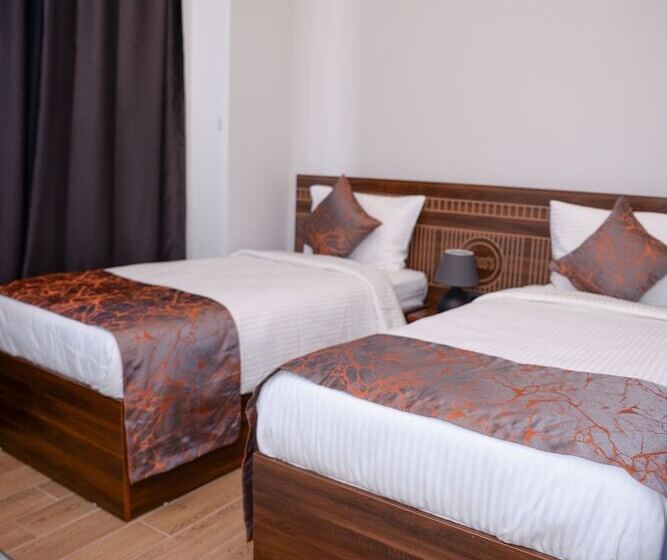 هتل Bosss Business Suite