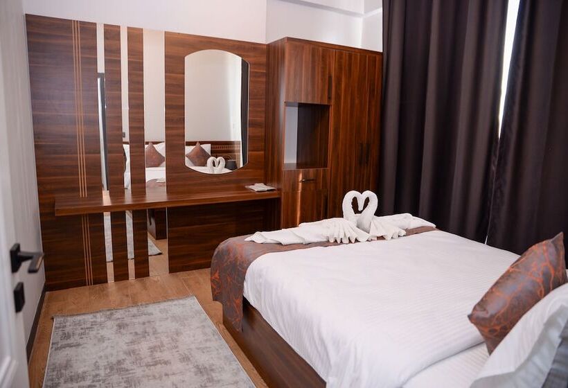 هتل Bosss Business Suite