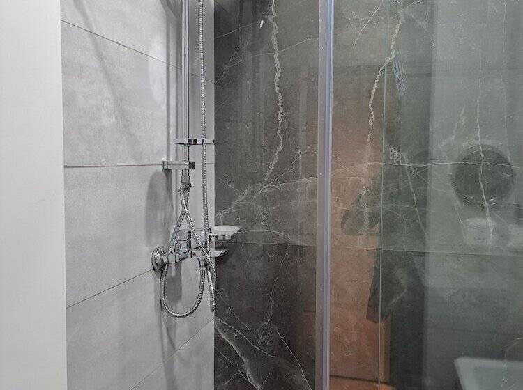 هتل Shitaye Suite