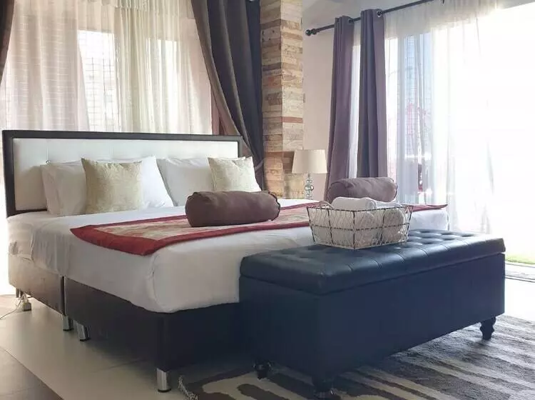 هاستل The Sea View Banchang