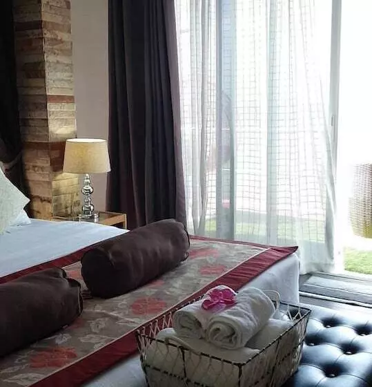 هاستل The Sea View Banchang