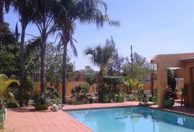 تختخواب و صبحانه Inca Rose Guest House