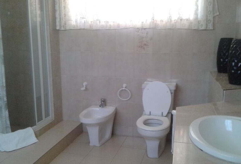 تختخواب و صبحانه Inca Rose Guest House