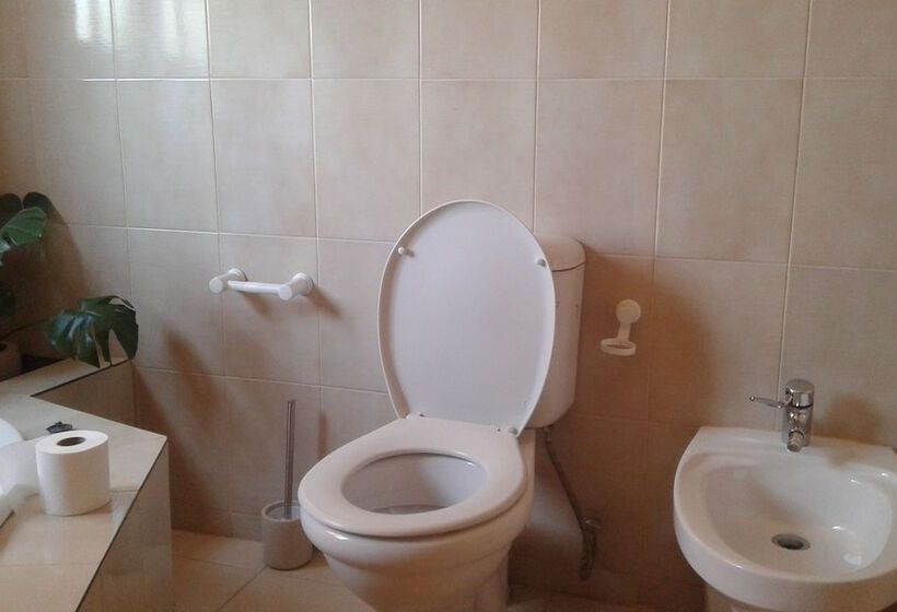 تختخواب و صبحانه Inca Rose Guest House