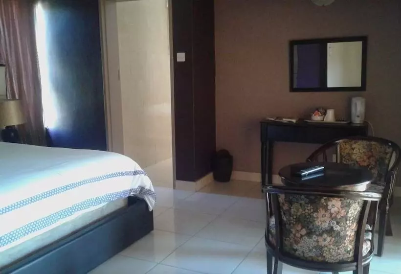 تختخواب و صبحانه Inca Rose Guest House