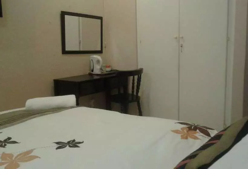 تختخواب و صبحانه Inca Rose Guest House