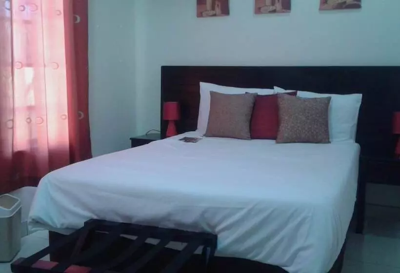 تختخواب و صبحانه Inca Rose Guest House
