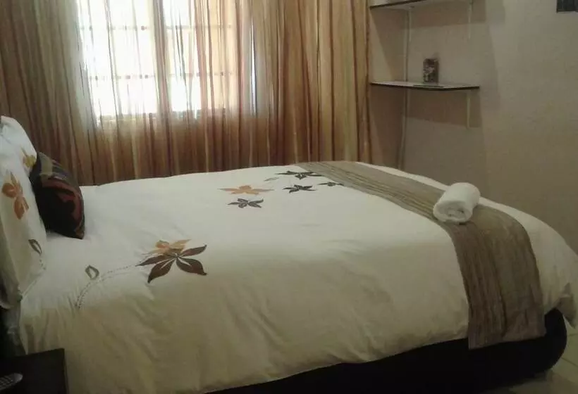 تختخواب و صبحانه Inca Rose Guest House