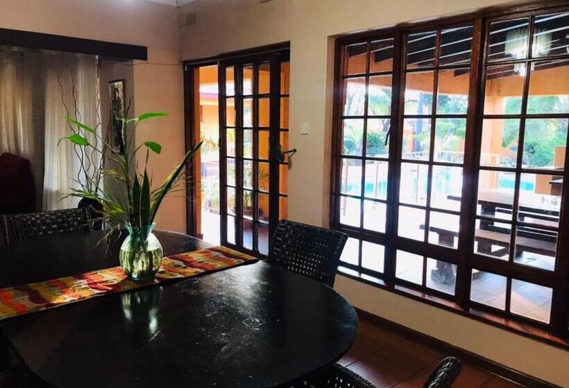 تختخواب و صبحانه Inca Rose Guest House