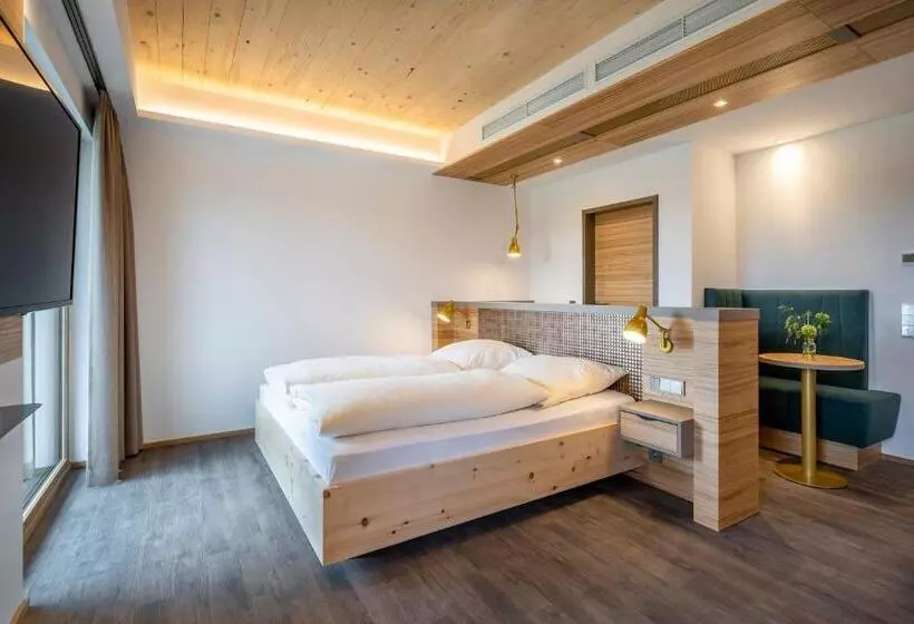 Hotel Frechdachs