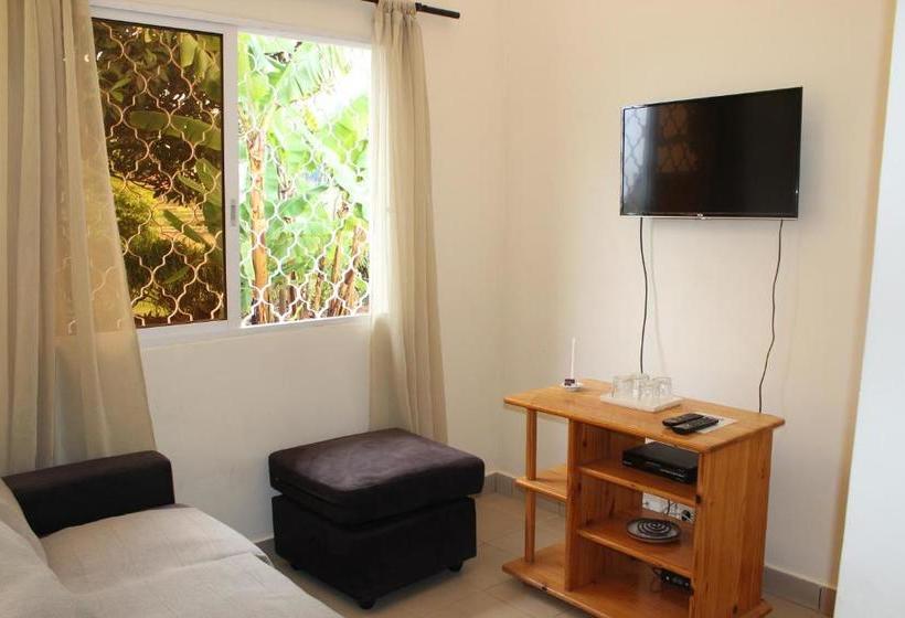 هتل Riviera Garden