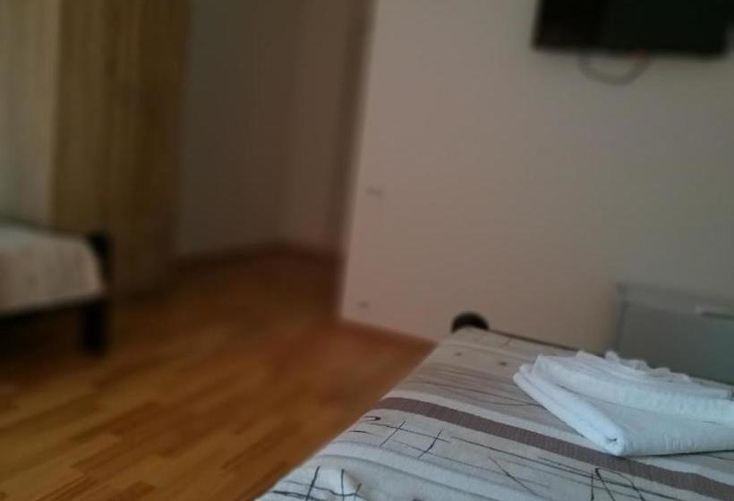 Sunrise Hotel & Camping